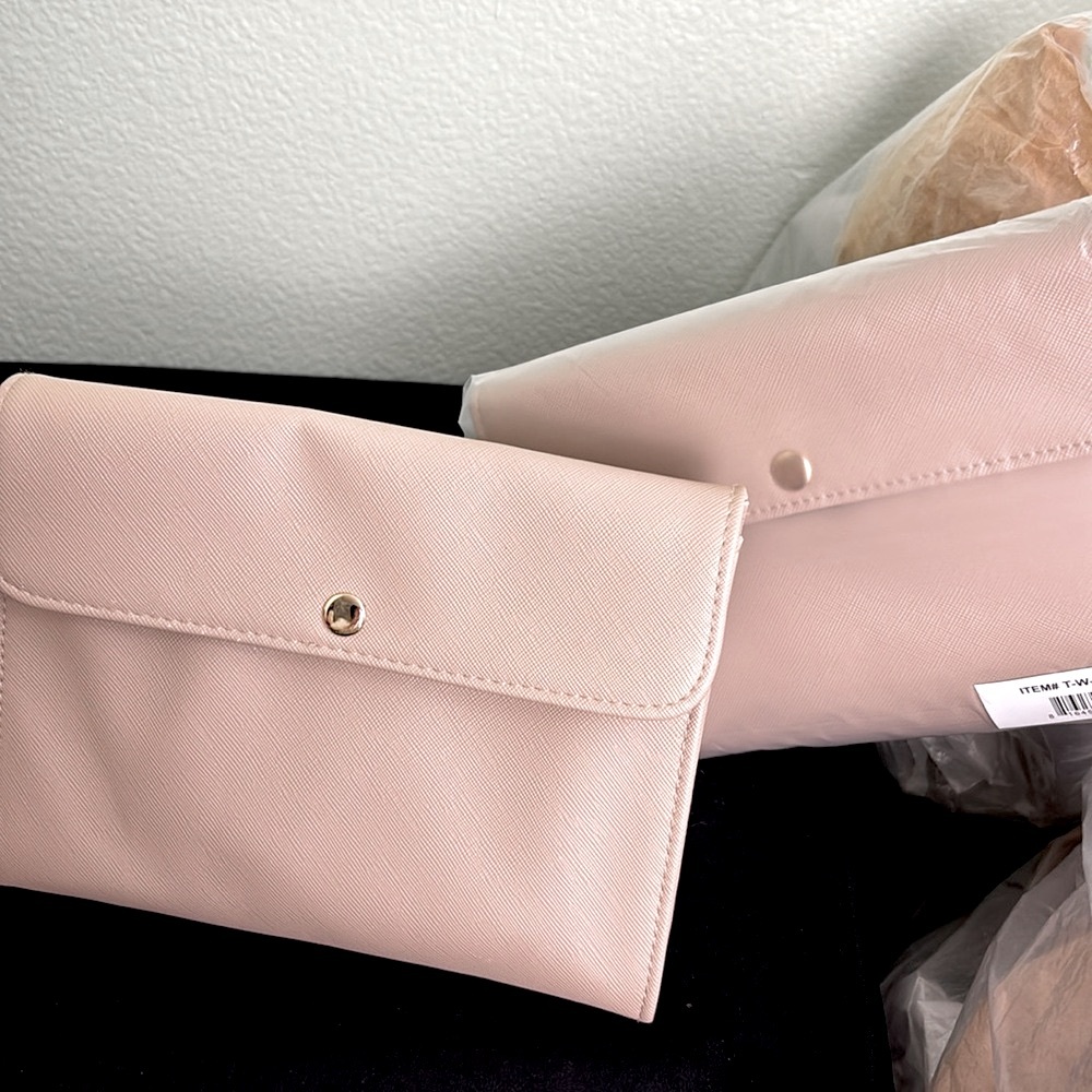 NIB NEW True Botanical Tan Cosmetics Bag Vegan Leather